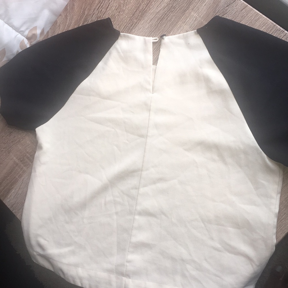 Blouse - Picture 2 of 5